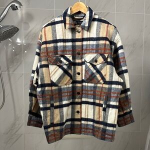 Zara woman’s wool plaid shirt jacket
